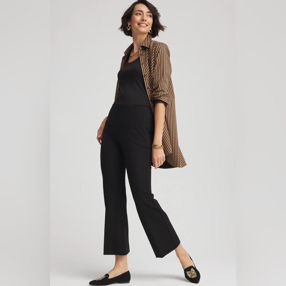 Chico’s So Slimming Juliet Straight Leg Crop Navy